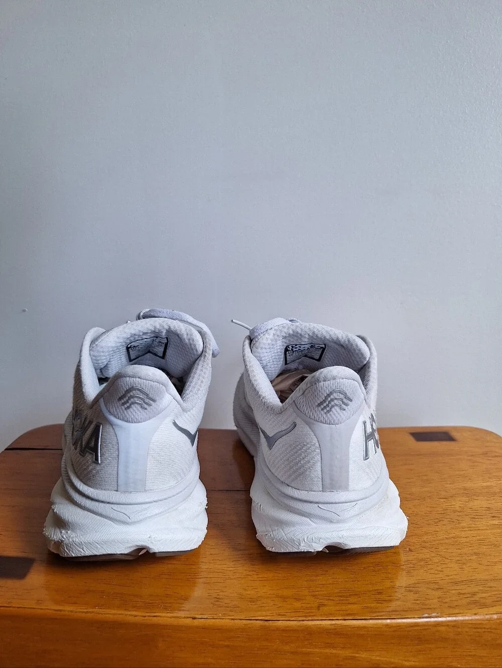 Hoka Clifton 9 Women's White Nimbus Cloud Size 8B
